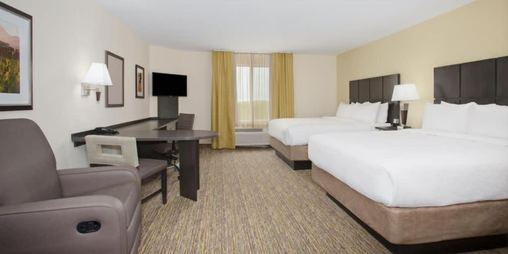 แคนเดิลวู้ด สวีท เบล เวอร์นอน Hotel Belle Vernon ภายนอก รูปภาพ